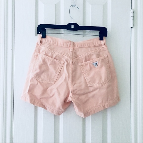 SOLD. Vintage peach Guess Jeans Shorts - Picture 5 of 8